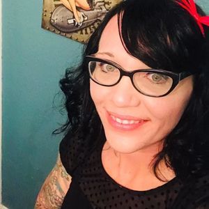 Meet your Posher, Joni